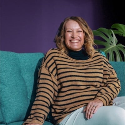 Charlie Birch presenting her brand identity operating system framework at the Software Oasis B2B Virtual AI Tech Boot Camp